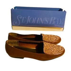 St Johns Bay leather flats